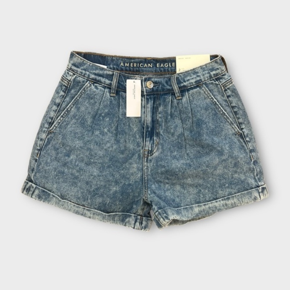NWT American Eagle Shorts Womens Mom Short High Rise Acid Wash Blue Denim